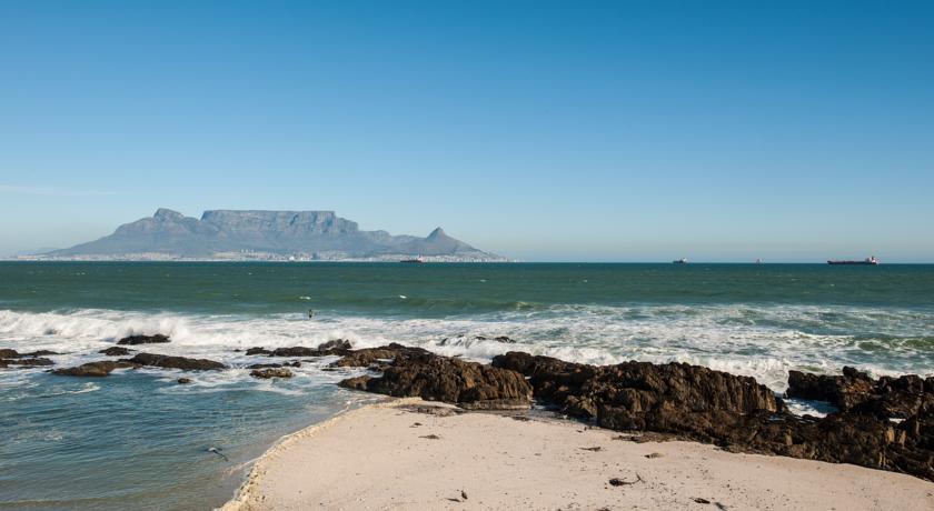 Bokkombaai Bloubergstrand Exterior photo