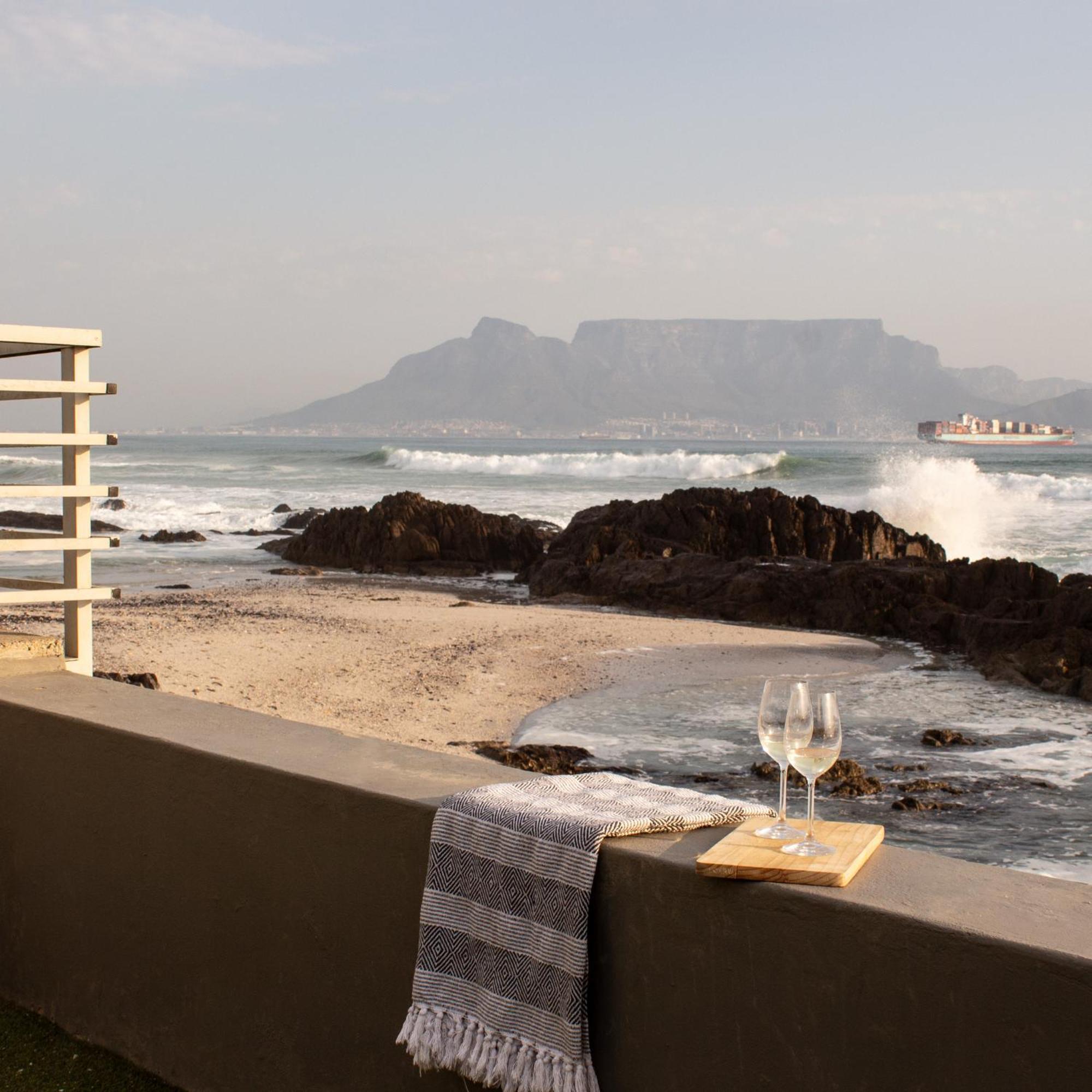 Bokkombaai Bloubergstrand Exterior photo